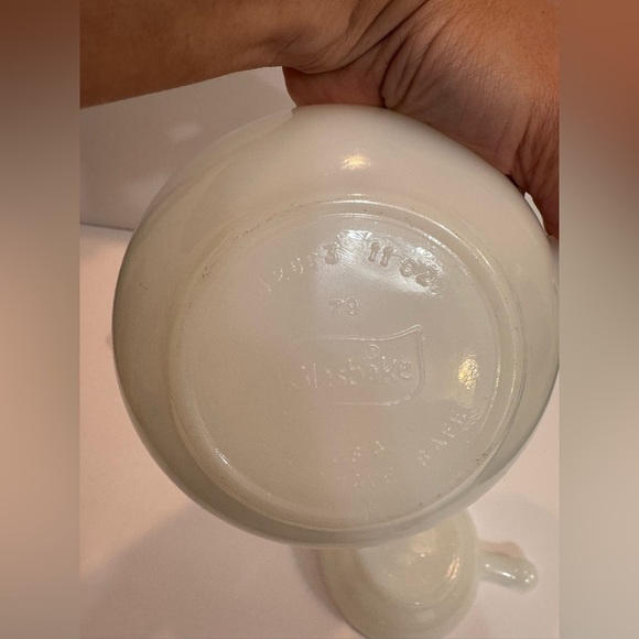 4 Vintage Glasbake White Milk Glass Soup Chili Cereal Bowls w/ Handle 11oz J2663 - Picture 5 of 9